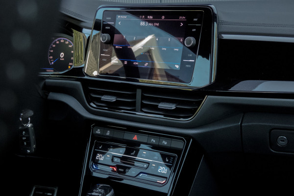 Volkswagen T-Roc Cabrio 1.5 TSI R-Line | ACC | Stoel & Stuurverwarming | Apple Carplay | Black Style