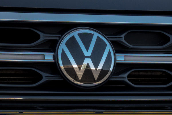Volkswagen T-Roc Cabrio 1.5 TSI R-Line | ACC | Stoel & Stuurverwarming | Apple Carplay | Black Style