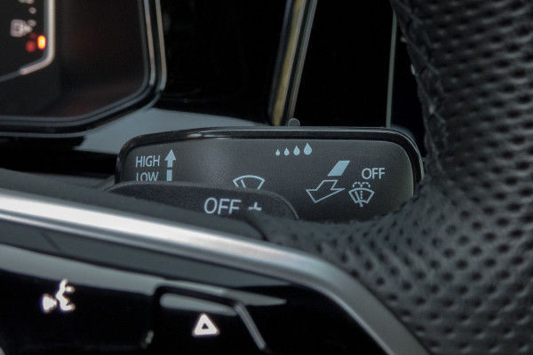 Volkswagen T-Roc Cabrio 1.5 TSI R-Line | ACC | Stoel & Stuurverwarming | Apple Carplay | Black Style