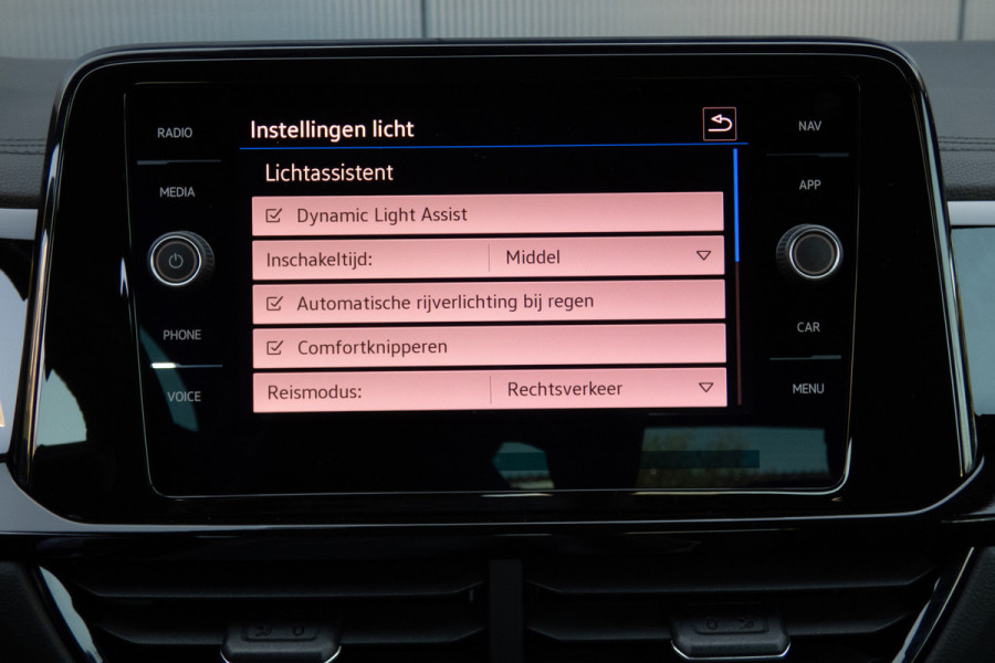 Volkswagen T-Roc Cabrio 1.5 TSI R-Line | ACC | Stoel & Stuurverwarming | Apple Carplay | Black Style