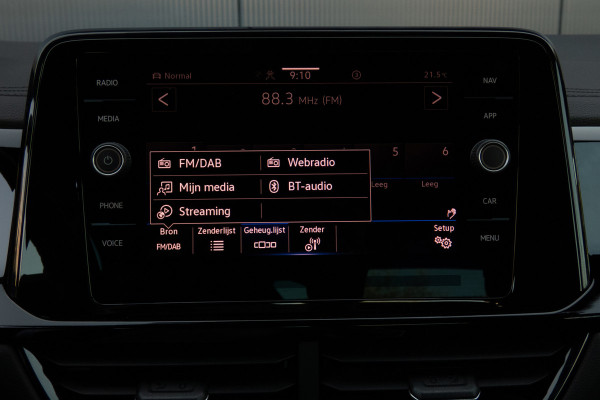 Volkswagen T-Roc Cabrio 1.5 TSI R-Line | ACC | Stoel & Stuurverwarming | Apple Carplay | Black Style