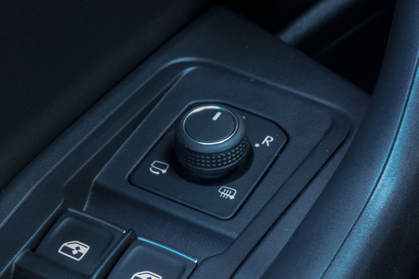 Volkswagen T-Roc Cabrio 1.5 TSI R-Line | ACC | Stoel & Stuurverwarming | Apple Carplay | Black Style