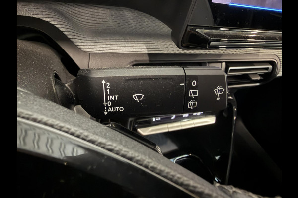 Citroën ë-C3 Max Automaat 113pk 44 kWh Climate Control Half lederen bekleding Led Navigatie Apple Carplay/Android Auto Lichtmetalen Velgen Cruise Control Parkeer sensoren