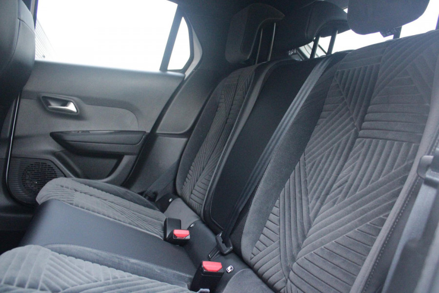 Lancia Ypsilon 1.2 Hybrid 110PK AUTOMAAT LX | CAMERA VOOR + ACHTER | PARKEERSENSOREN VOOR + ACHTER | DRIVE PACK: ADAPTIVE CRUISE CONTROL/DODEHOEK DETECTIE/ELEKTRISCH INKLAPBARE BUITENSPIEGELS/SPROTIEF STUURWIEL | SFEER VERLICHTING | CLIMATE CONTROL | DRAADLOZE APPLE CARPLAY/ANDROID AUTO | DRAADLOZE TELEFOONLADER | 17"  LICHTMETALEN VELGEN "DIAMOND CUT" | WIELKASTEN "GLOSSY BLACK" | PRIVACY GLAS ACHTER | PREMIUM STOELBEKLEDING "GRIGIO ANTRACITE" | KLEUR: "BIANCO QUARZO" |