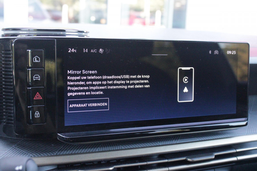 Lancia Ypsilon 1.2 Hybrid 110PK AUTOMAAT LX | CAMERA VOOR + ACHTER | PARKEERSENSOREN VOOR + ACHTER | DRIVE PACK: ADAPTIVE CRUISE CONTROL/DODEHOEK DETECTIE/ELEKTRISCH INKLAPBARE BUITENSPIEGELS/SPROTIEF STUURWIEL | SFEER VERLICHTING | CLIMATE CONTROL | DRAADLOZE APPLE CARPLAY/ANDROID AUTO | DRAADLOZE TELEFOONLADER | 17"  LICHTMETALEN VELGEN "DIAMOND CUT" | WIELKASTEN "GLOSSY BLACK" | PRIVACY GLAS ACHTER | PREMIUM STOELBEKLEDING "GRIGIO ANTRACITE" | KLEUR: "BIANCO QUARZO" |