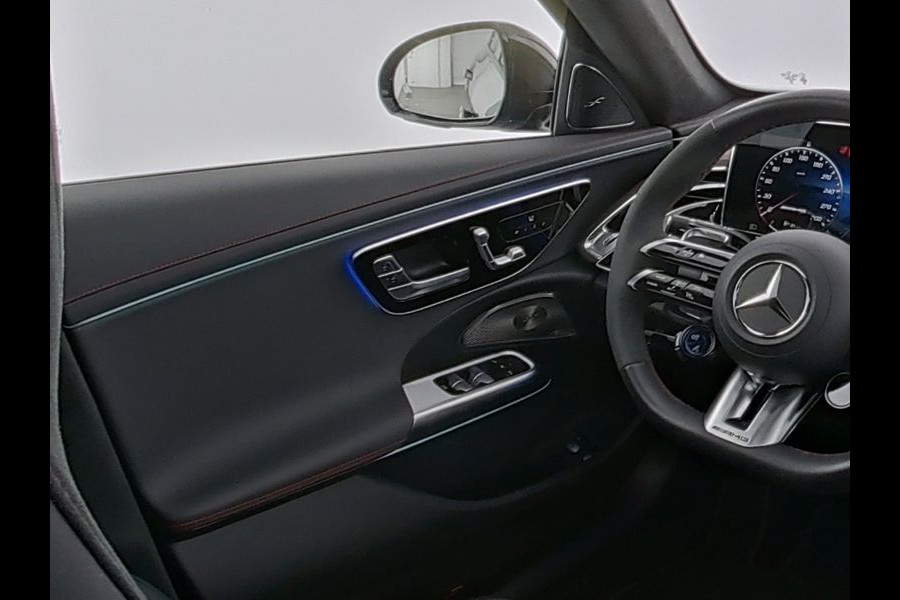 Mercedes-Benz E-Klasse Estate Mercedes-AMG 53 4MATIC+ AMG Performance Sitz-Paket Advanced | AMG DYNAMIC PLUS Paket | Panorama Schuif-Kanteldak | Trekhaak. Inclusief 24 maanden Mercedes-Benz Certified garantie voor Europa.