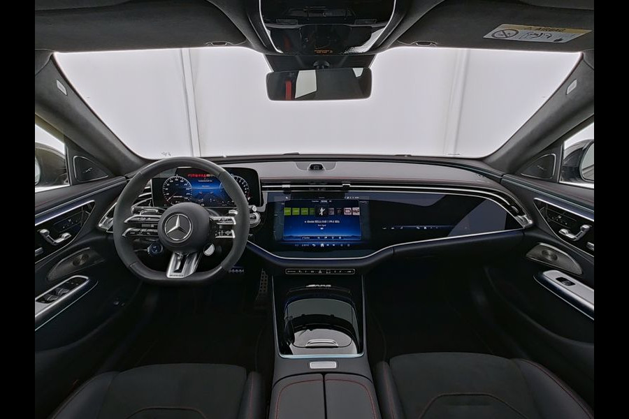 Mercedes-Benz E-Klasse Estate Mercedes-AMG 53 4MATIC+ AMG Performance Sitz-Paket Advanced | AMG DYNAMIC PLUS Paket | Panorama Schuif-Kanteldak | Trekhaak. Inclusief 24 maanden Mercedes-Benz Certified garantie voor Europa.