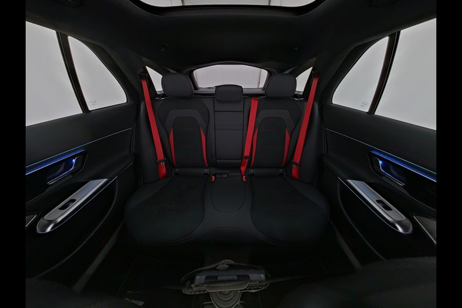 Mercedes-Benz E-Klasse Estate Mercedes-AMG 53 4MATIC+ AMG Performance Sitz-Paket Advanced | AMG DYNAMIC PLUS Paket | Panorama Schuif-Kanteldak | Trekhaak. Inclusief 24 maanden Mercedes-Benz Certified garantie voor Europa.