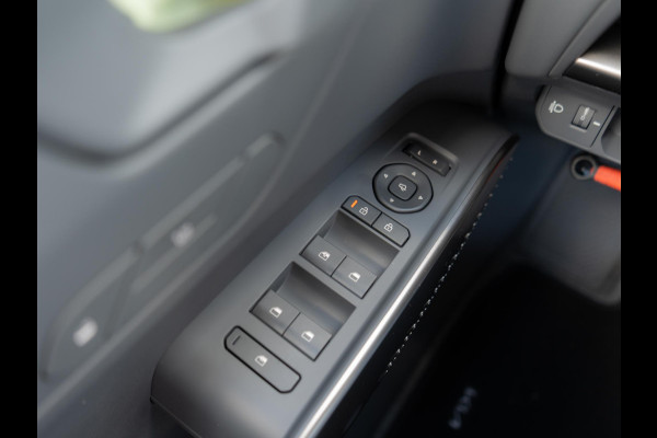 Kia EV2 Air 42.2 kWh | Navi | Achteruitrijcamera | Stoel en stuurverwarming |