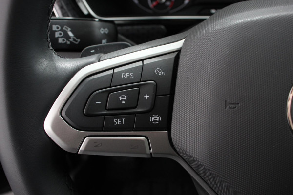 Volkswagen T-Cross 1.0 TSI Style DSG Navigatie Apple Carplay/Android Auto Climate Control Camera Stoelverwarming Adaptive Cruise Control