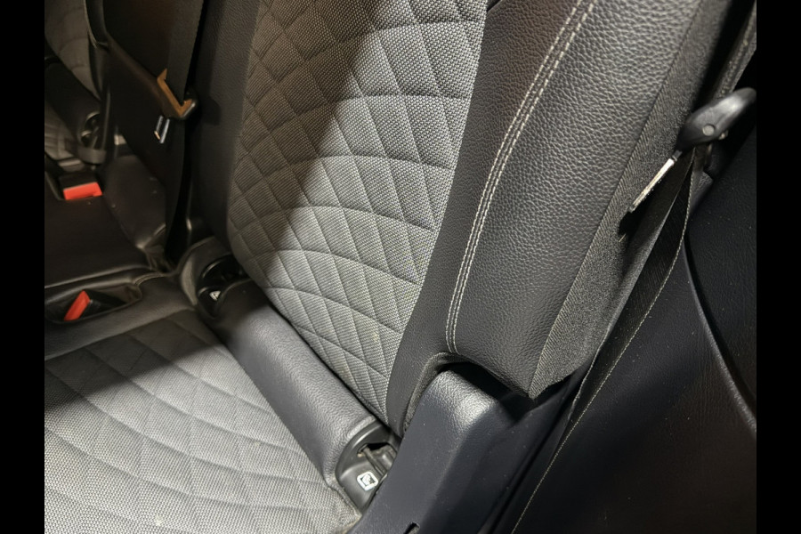 Mercedes-Benz Glb 200 Progressive Automaat 7-Persoons |December 2020 |Luxe|1e Eigenaar|Dealeronderhouden