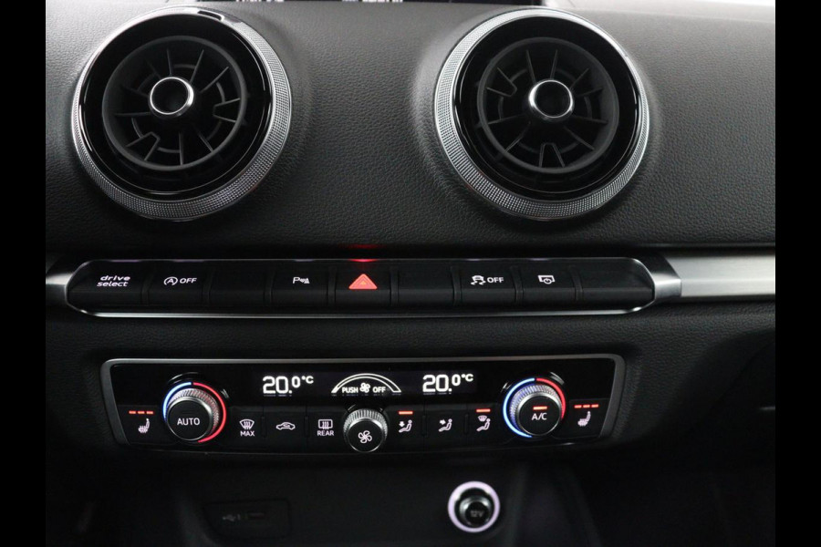 Audi A3 Sportback 30 TFSI Advance Sport | S-Line | Stoelverwarming | Parkeerhulp | Cruise control | Navigatie | Bluetooth | Climate control | Full LED