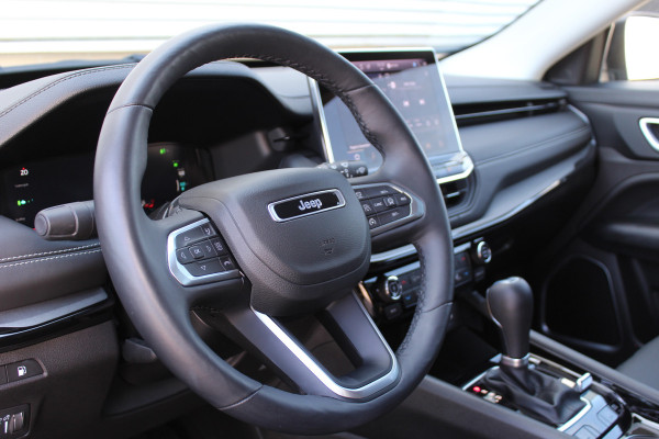 Jeep Compass 4xe 240 Plug-in Hybrid Electric Summit | Panoramadak | Leder | 360 | Stoelverwarming/ventilatie | BLIS