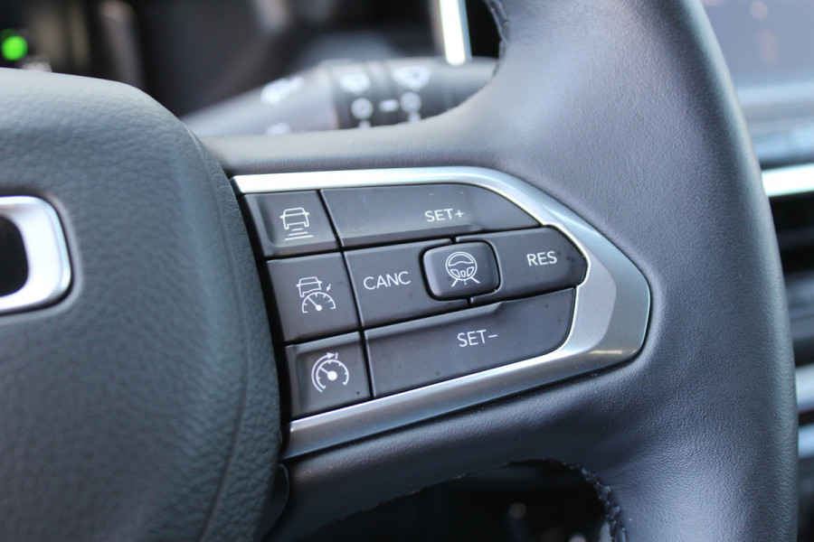 Jeep Compass 4xe 240 Plug-in Hybrid Electric Summit | Panoramadak | Leder | 360 | Stoelverwarming/ventilatie | BLIS