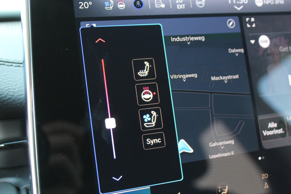 Jeep Compass 4xe 240 Plug-in Hybrid Electric Summit | Panoramadak | Leder | 360 | Stoelverwarming/ventilatie | BLIS