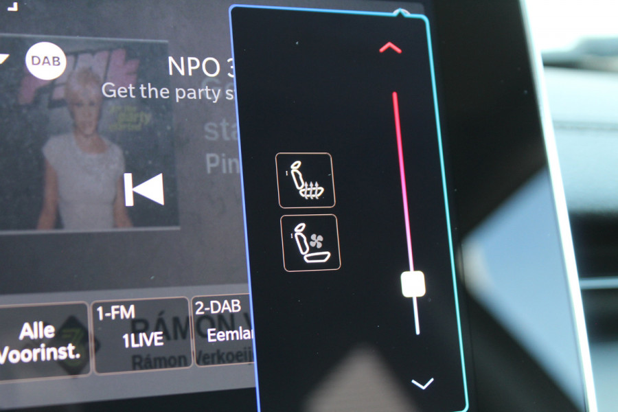 Jeep Compass 4xe 240 Plug-in Hybrid Electric Summit | Panoramadak | Leder | 360 | Stoelverwarming/ventilatie | BLIS