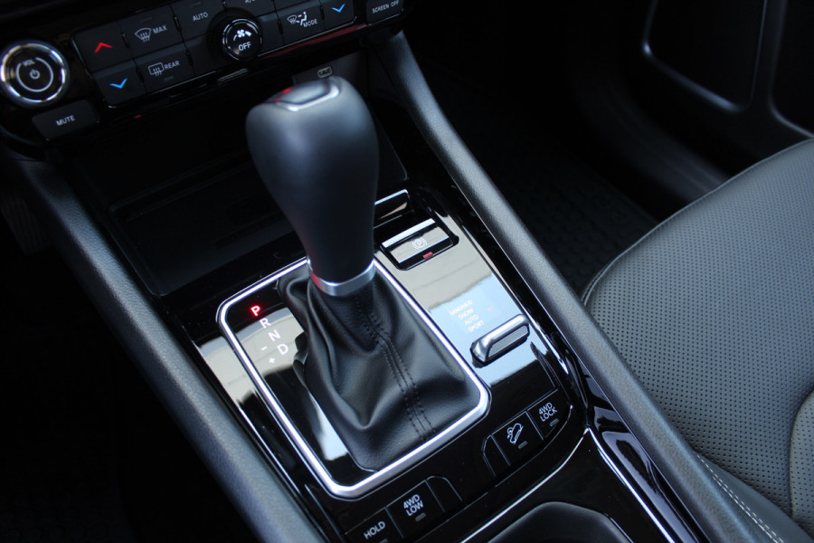 Jeep Compass 4xe 240 Plug-in Hybrid Electric Summit | Panoramadak | Leder | 360 | Stoelverwarming/ventilatie | BLIS