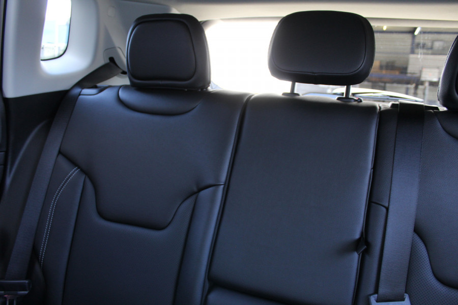 Jeep Compass 4xe 240 Plug-in Hybrid Electric Summit | Panoramadak | Leder | 360 | Stoelverwarming/ventilatie | BLIS