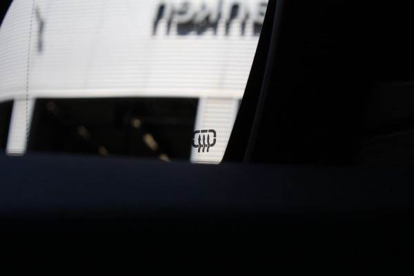Jeep Compass 4xe 240 Plug-in Hybrid Electric Summit | Panoramadak | Leder | 360 | Stoelverwarming/ventilatie | BLIS