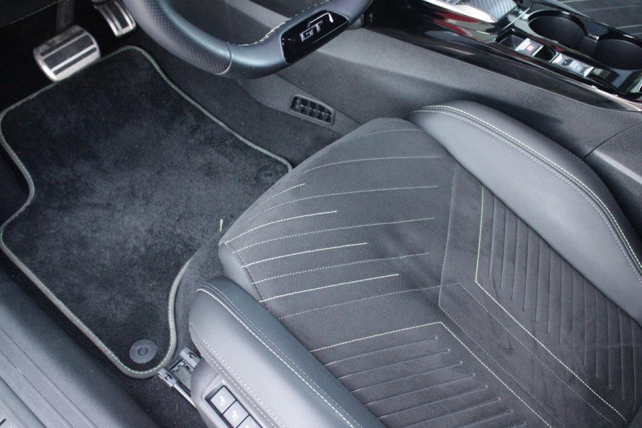 Peugeot 208 1.2 Hybrid 145PK AUTOMAAT GT PACK | ELEKTRISCH BEDIENBARE BESTUURDERSSTOEL MET MASSAGE FUNCTIE | ALCANTARA BEKLEDING | STOEL VERWARMING | CRUISE CONTROL | DAB+ RADIO | APPLE CARPLAY/ANDROID AUTO | FULL LED KOPLAMPEN | KEYLESS ENTRY/START | 17" LICHTMETALEN VELGEN | CLIMATE CONTROL | PARKEERSENSOREN VOOR + ACHTER | ACHTERUITRIJ CAMERA |