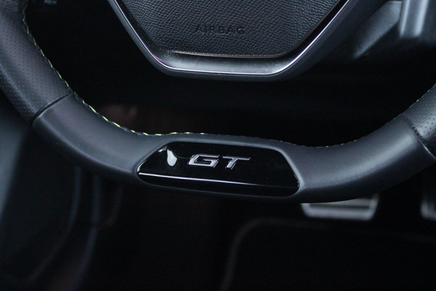 Peugeot 208 1.2 Hybrid 145PK AUTOMAAT GT PACK | ELEKTRISCH BEDIENBARE BESTUURDERSSTOEL MET MASSAGE FUNCTIE | ALCANTARA BEKLEDING | STOEL VERWARMING | CRUISE CONTROL | DAB+ RADIO | APPLE CARPLAY/ANDROID AUTO | FULL LED KOPLAMPEN | KEYLESS ENTRY/START | 17" LICHTMETALEN VELGEN | CLIMATE CONTROL | PARKEERSENSOREN VOOR + ACHTER | ACHTERUITRIJ CAMERA |