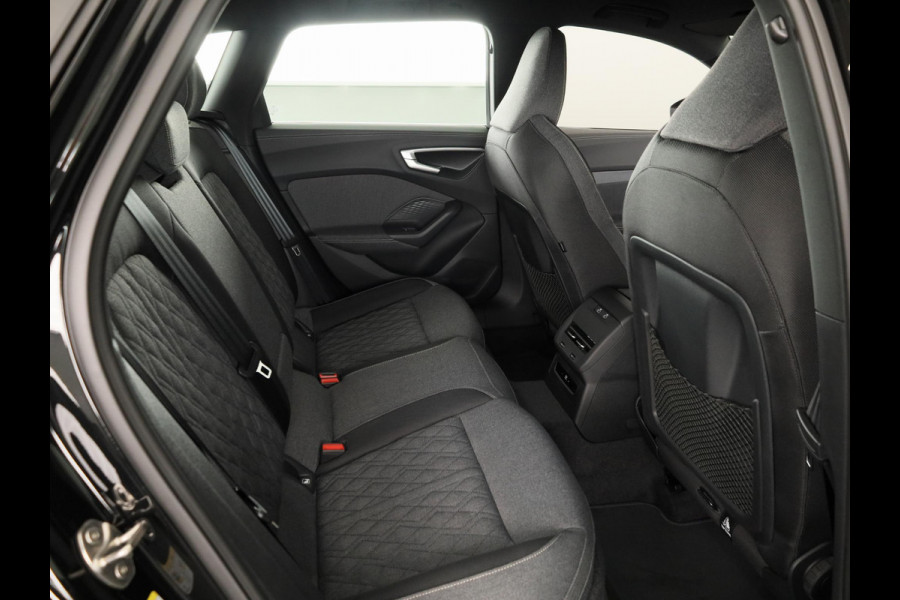 Audi A5 Avant S edition e-hybrid 299 pk | Trekhaak, elektr. wegklapbaar | Techniekpakket | Ledkoplampen plus | Sportonderstel |