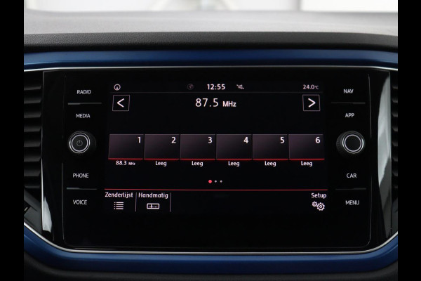 Volkswagen T-Roc 1.0 TSI Style | Trekhaak | Stoelverwarming | Parkeerhulp | Adaptive cruise | Navigatie | Bluetooth | Carplay | Climate control | Virtual cockpit