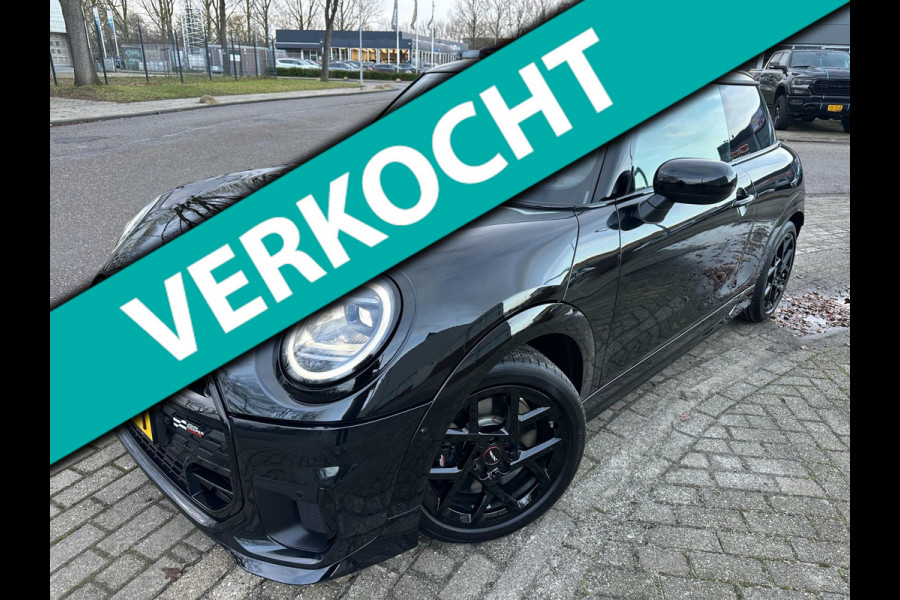 MINI Mini 1.5 Cooper C 2024 John Cooper Works M SPORT PANO LEER NAP LUXE