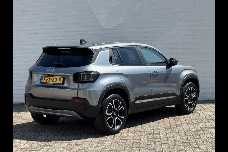 Jeep Avenger Summit 54 kWh Clima Camera Carplay PDC voor en achter Half Leder