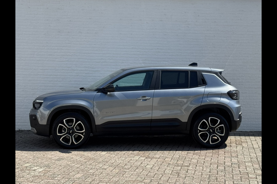Jeep Avenger Summit 54 kWh Clima Camera Carplay PDC voor en achter Half Leder