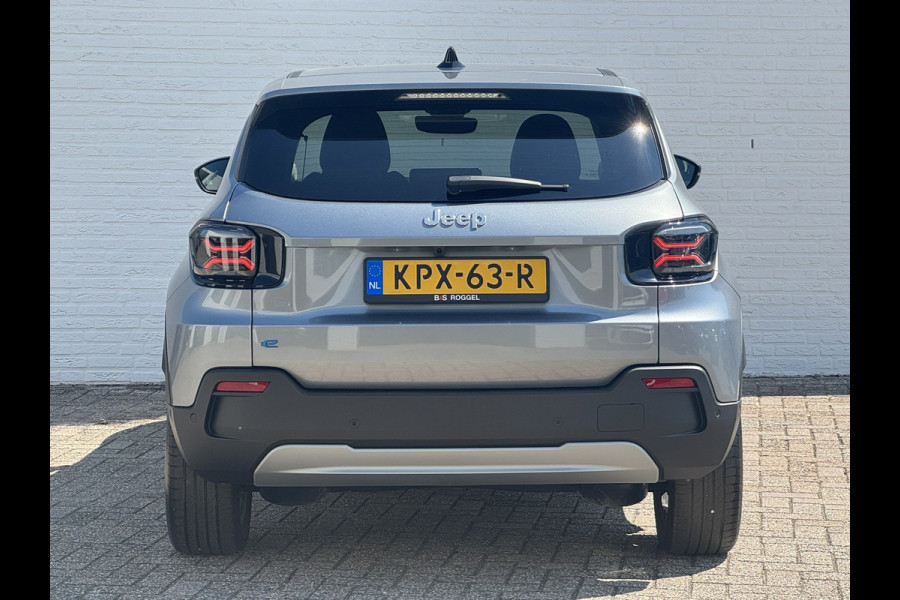 Jeep Avenger Summit 54 kWh Clima Camera Carplay PDC voor en achter Half Leder