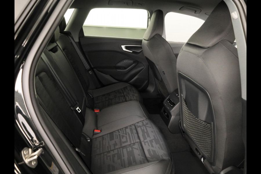 Audi A5 Avant Advanced edition e-hybrid 220 kW / 299 PK Avant 7 | Techniekpakket plus | Stoelen voor elektrisch | Geheugenpakket | Privacy glas |