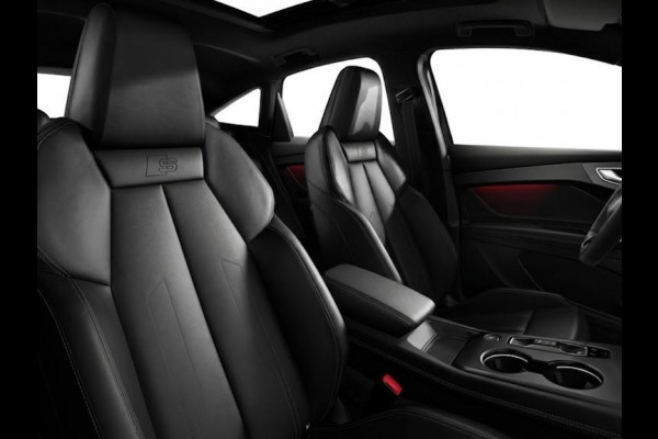Audi Q4 e-tron S edition e-tron 63 kWh 204 pk | Glazen panoramadak | Trekhaak | Techniekpakket plus | Optiekpakket zwart-glanzend |