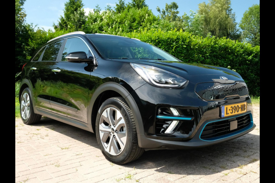 Kia e-Niro DynamicPlusLine 64 kWh | SOH 100% | 46.500 KM | Navigatie | Schuif - Kantel Dak | Keyless Entry | Camera