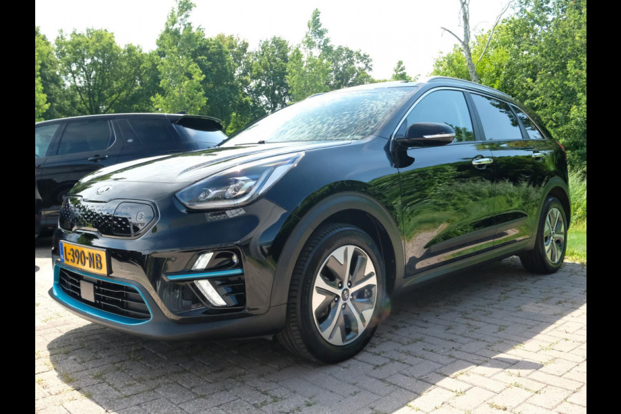 Kia e-Niro DynamicPlusLine 64 kWh | SOH 100% | 46.500 KM | Navigatie | Schuif - Kantel Dak | Keyless Entry | Camera