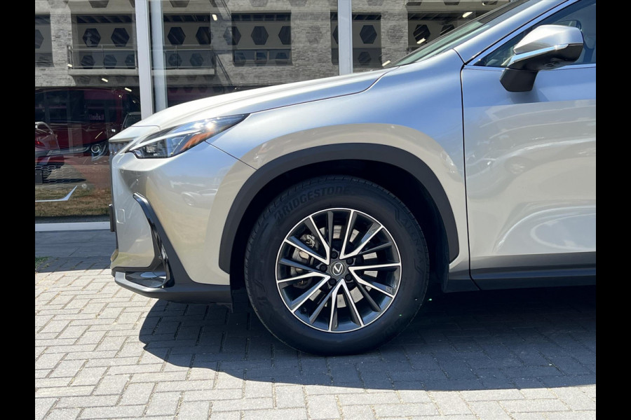Lexus NX 450h+ AWD Luxury Line | Eerste eigenaar, Trekhaak, Panoramadak, Stoelverwarming, 360 Camera, 1500KG Trekgewicht