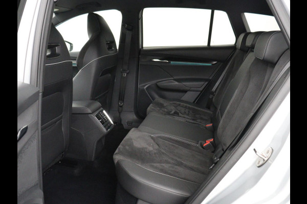 Škoda ENYAQ iV 60 Sportline | SOH 92,2% | Camera | Stuurverwarming | Adaptive Cruise | Navigatie | DAB+ | Bluetooth | Carplay | Sfeerverlichtingen | Climate control