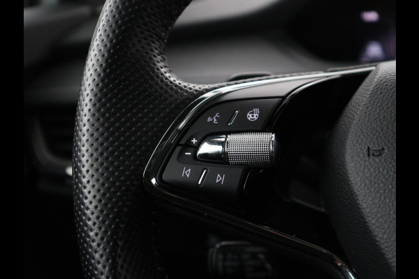 Škoda ENYAQ iV 60 Sportline | SOH 92,2% | Camera | Stuurverwarming | Adaptive Cruise | Navigatie | DAB+ | Bluetooth | Carplay | Sfeerverlichtingen | Climate control