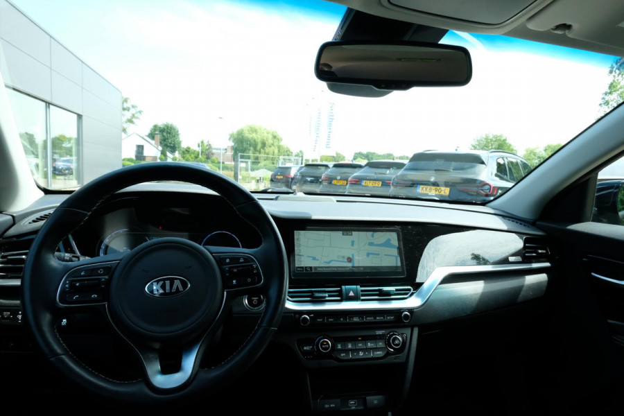 Kia e-Niro DynamicPlusLine 64 kWh | SOH 100% | 46.500 KM | Navigatie | Schuif - Kantel Dak | Keyless Entry | Camera