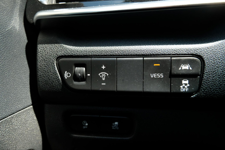 Kia e-Niro DynamicPlusLine 64 kWh | SOH 100% | 46.500 KM | Navigatie | Schuif - Kantel Dak | Keyless Entry | Camera