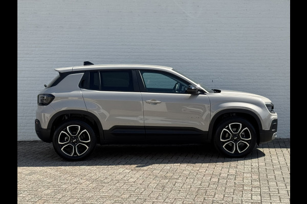 Jeep Avenger Summit 54 kWh SOH 96% Clima Camera Carplay PDC voor en achter Half Leder