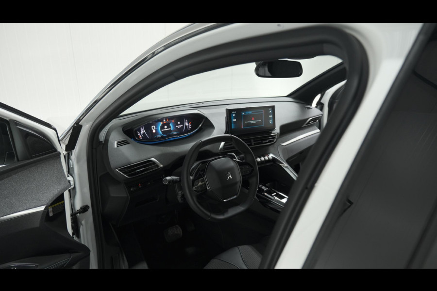Peugeot 5008 PureTech 130 EAT8 Allure Pack Business | Trekhaak | Elektronische Kofferklep | Camera | Dodehoekdetectie | Apple Carplay