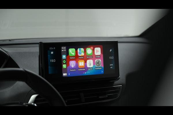 Peugeot 5008 PureTech 130 EAT8 Allure Pack Business | Trekhaak | Elektronische Kofferklep | Camera | Dodehoekdetectie | Apple Carplay