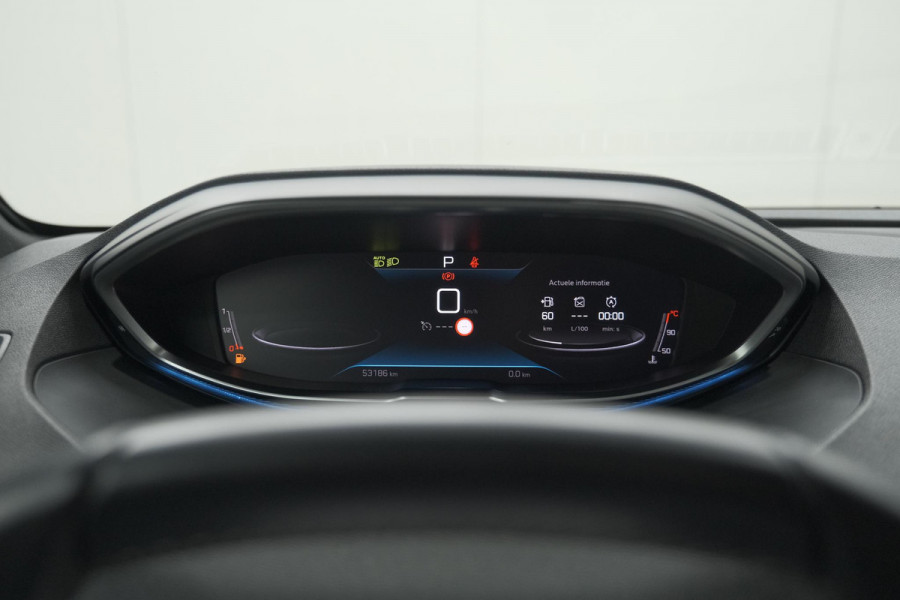 Peugeot 5008 PureTech 130 EAT8 Allure Pack Business | Trekhaak | Elektronische Kofferklep | Camera | Dodehoekdetectie | Apple Carplay