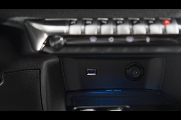 Peugeot 5008 PureTech 130 EAT8 Allure Pack Business | Trekhaak | Elektronische Kofferklep | Camera | Dodehoekdetectie | Apple Carplay