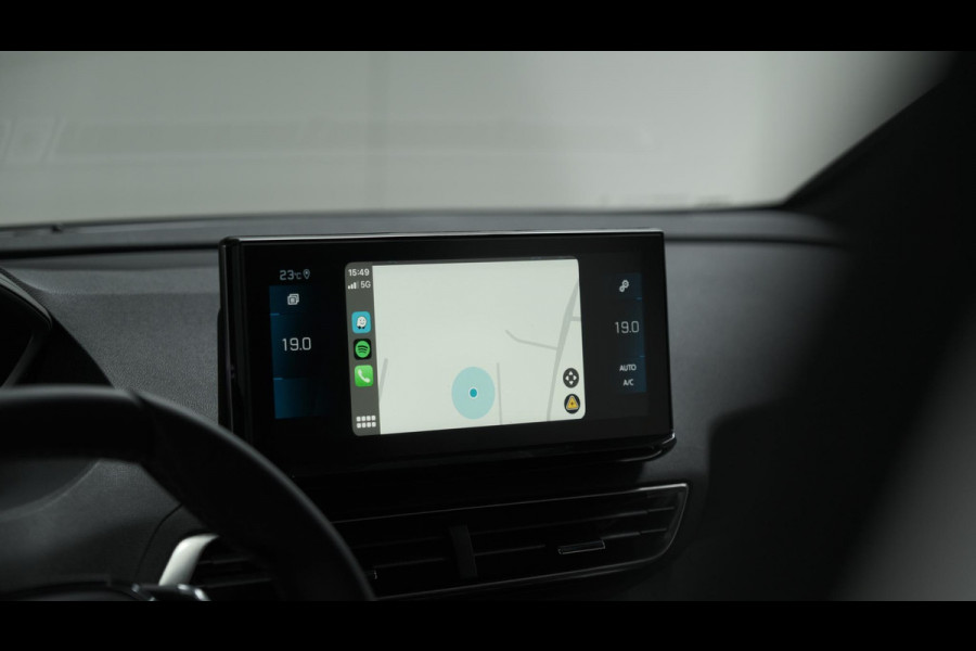 Peugeot 5008 PureTech 130 EAT8 Allure Pack Business | Trekhaak | Elektronische Kofferklep | Camera | Dodehoekdetectie | Apple Carplay