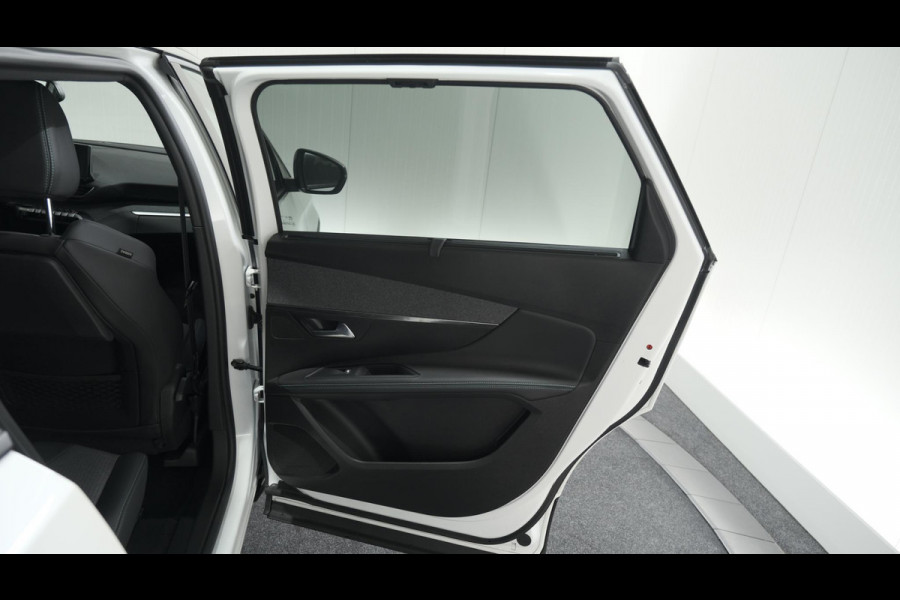 Peugeot 5008 PureTech 130 EAT8 Allure Pack Business | Trekhaak | Elektronische Kofferklep | Camera | Dodehoekdetectie | Apple Carplay