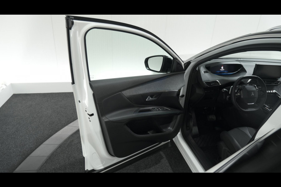 Peugeot 5008 PureTech 130 EAT8 Allure Pack Business | Trekhaak | Elektronische Kofferklep | Camera | Dodehoekdetectie | Apple Carplay