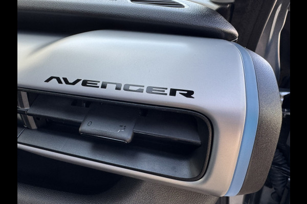 Jeep Avenger Summit 54 kWh Clima Camera Carplay PDC voor en achter Half Leder