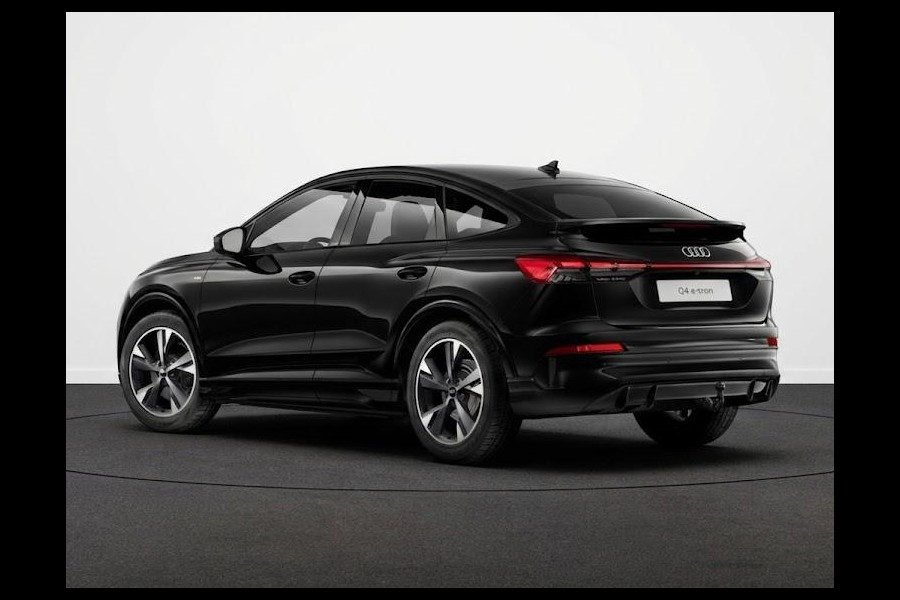 Audi Q4 e-tron S edition e-tron 82 kWh 286 pk | Glazen panoramadak | Trekhaak | Techniekpakket plus | Optiekpakket zwart-glanzend |